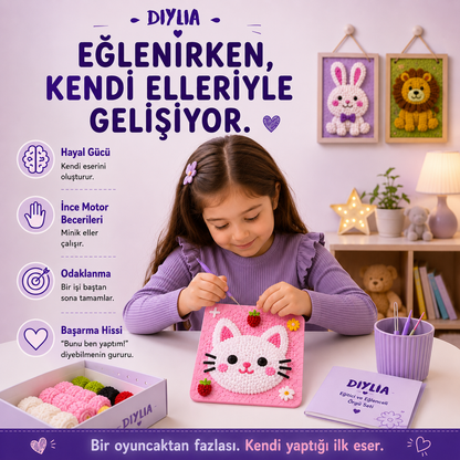 Çilekli Kedi Çocuk Örgü Kiti